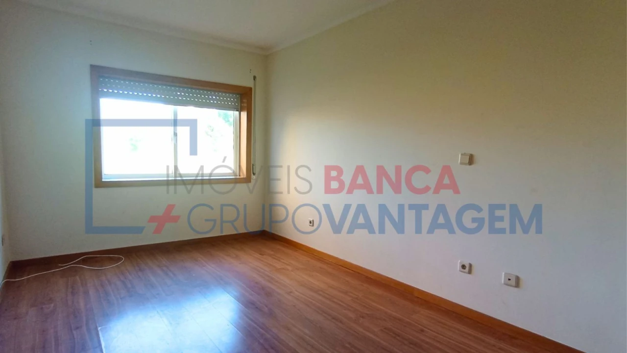 Apartamento T3 para Venda em Canelas Foto 15