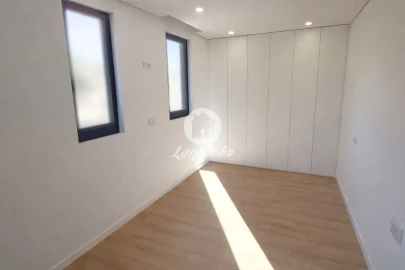 Moradia T2 para Venda em Lijo