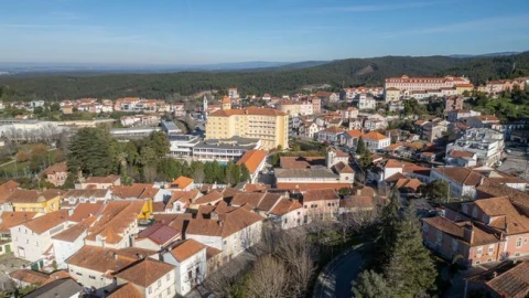 Moradia T17 para Venda em Luso