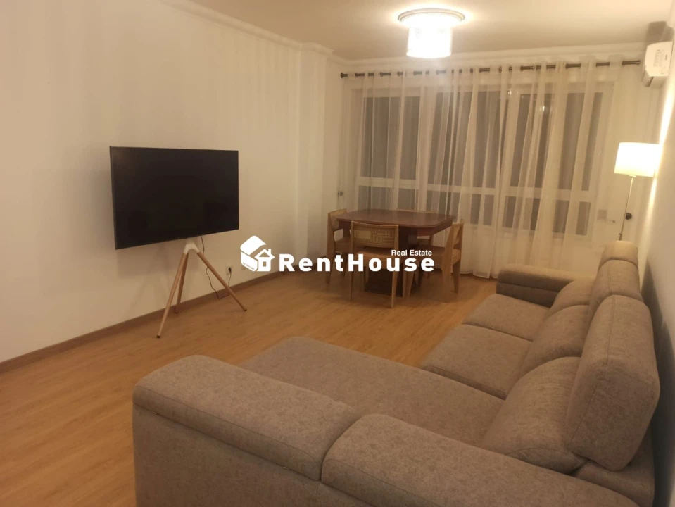 Apartamento T2 para Arrendamento em Santo Antonio dos Olivais Foto 7