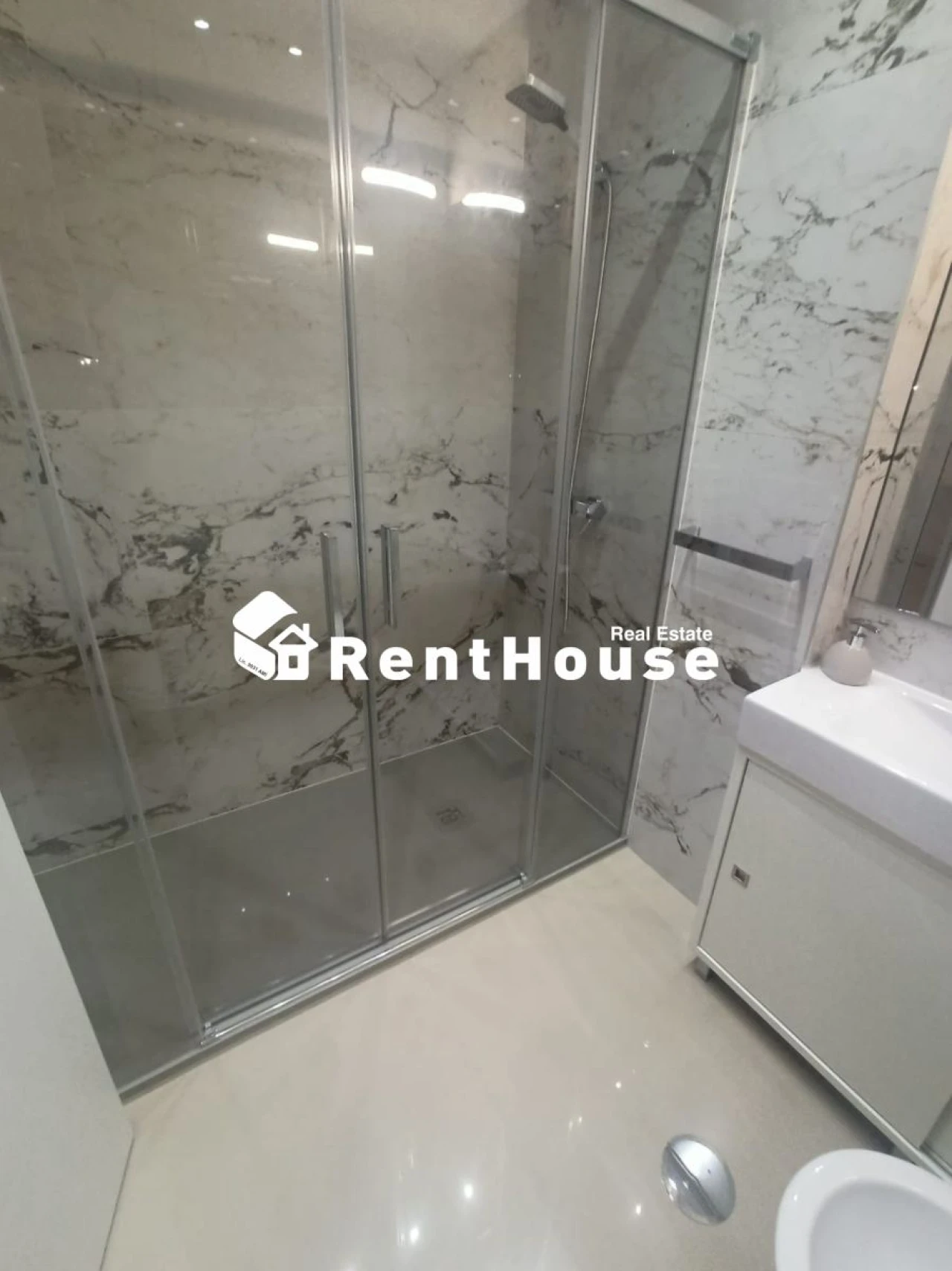 Apartamento T2 para Arrendamento em Santo Antonio dos Olivais Foto 21