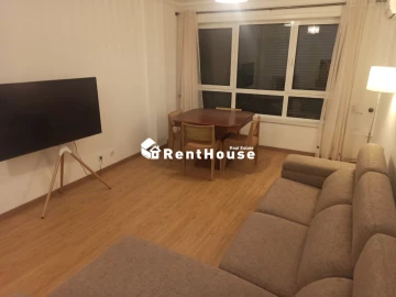 Apartamento T2 para Arrendamento em Santo Antonio dos Olivais