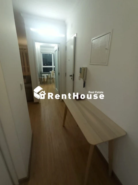 Apartamento T2 para Arrendamento em Santo Antonio dos Olivais