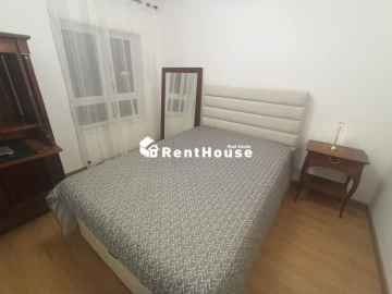 Apartamento T2 para Arrendamento em Santo Antonio dos Olivais