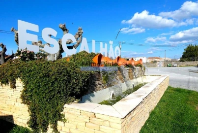 Moradia T4 para Venda em Escalhão