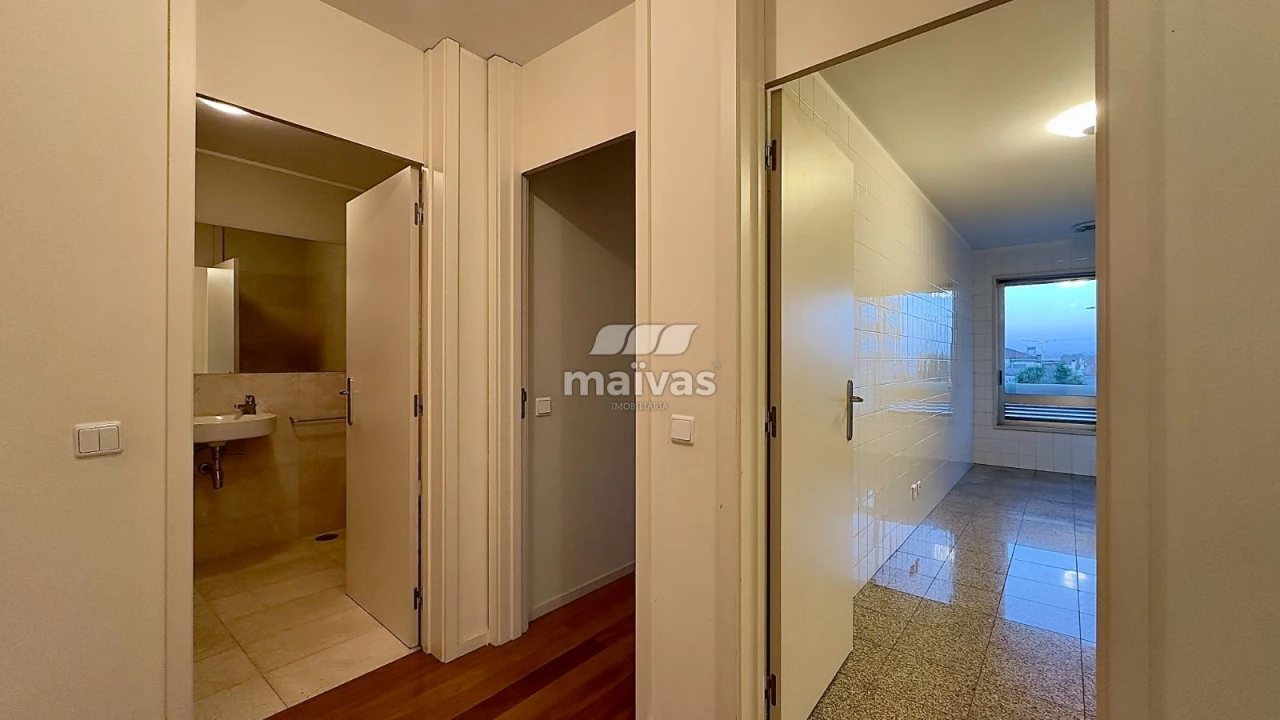 Apartamento T1 para Arrendamento em Cidade da Maia Foto 6