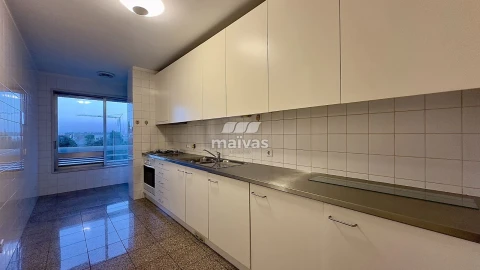 Apartamento T1 para Arrendamento em Cidade da Maia