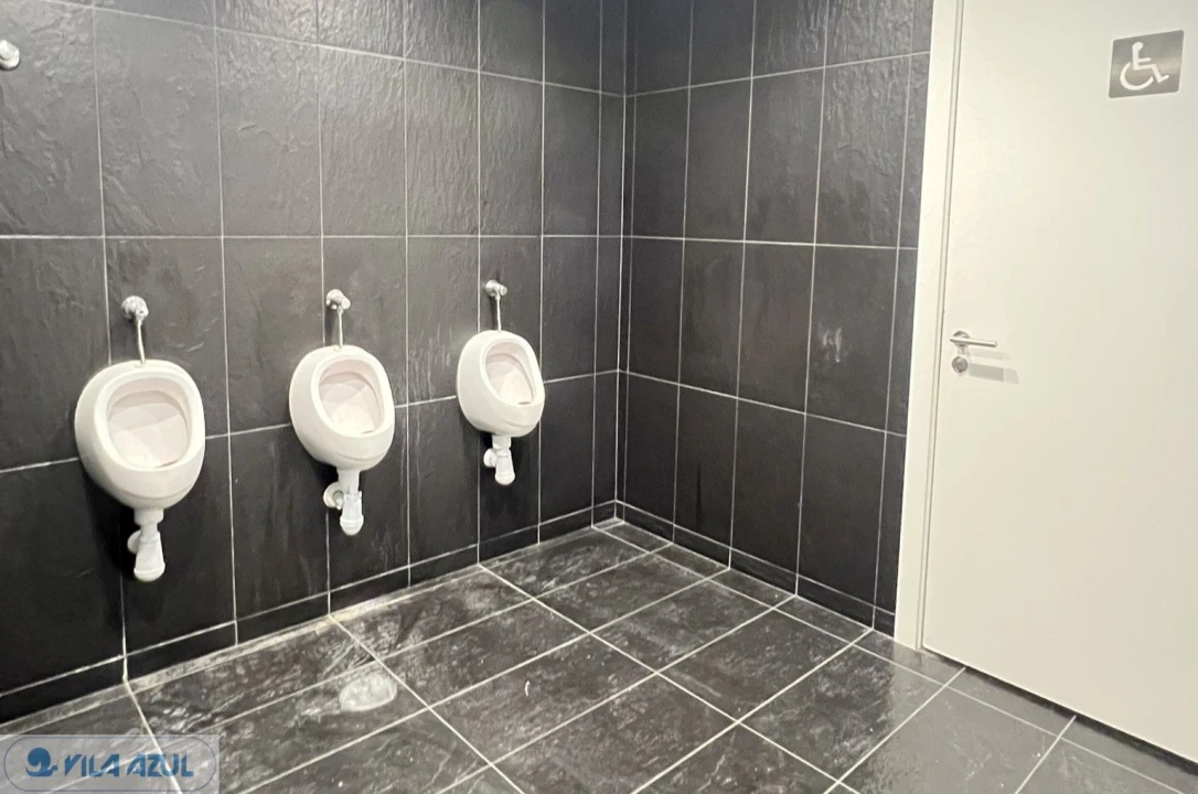 Armazém para Arrendamento em Paranhos Foto 12