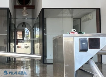 Armazém para Arrendamento em Paranhos