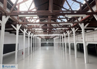 Armazém para Arrendamento em Paranhos