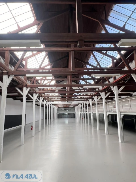 Armazém para Arrendamento em Paranhos