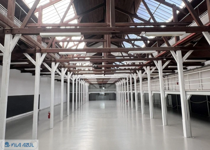 Armazém para Arrendamento em Paranhos Foto 2