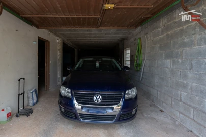 Moradia T3 para Venda em Nossa Senhora das Misericordias