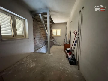 Moradia T3 para Venda em Nossa Senhora das Misericordias