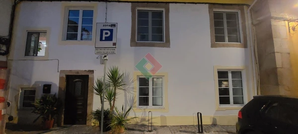 Moradia T5 para Venda em Sé e São Lourenço