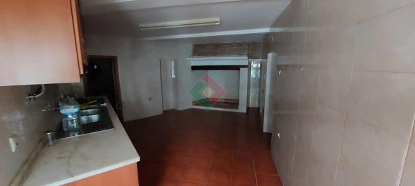 Moradia T5 para Venda em Sé e São Lourenço