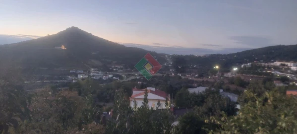Moradia T5 para Venda em Sé e São Lourenço