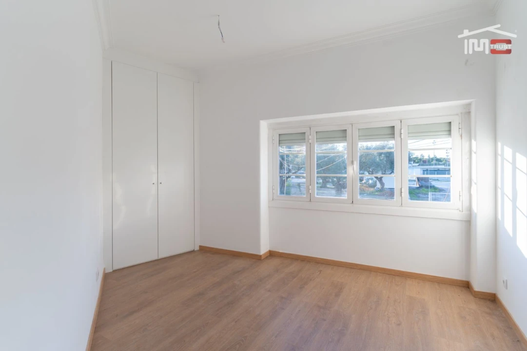 Apartamento T4 para Venda em Olivais Foto 12