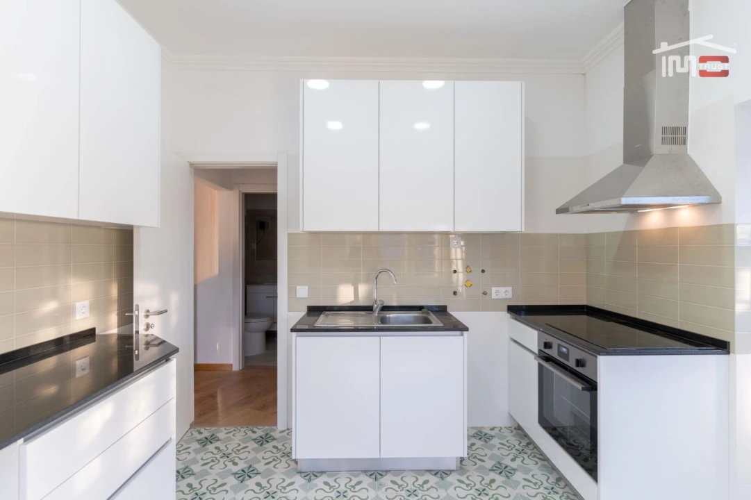 Apartamento T4 para Venda em Olivais Foto 9