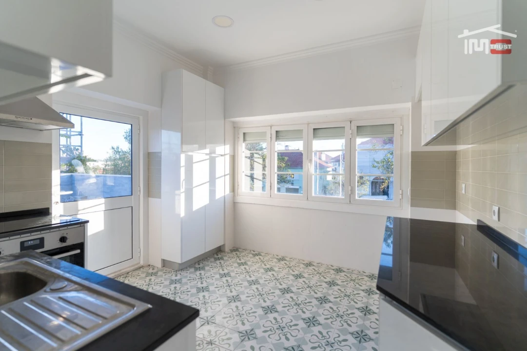 Apartamento T4 para Venda em Olivais Foto 17