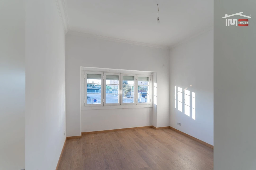 Apartamento T4 para Venda em Olivais Foto 23