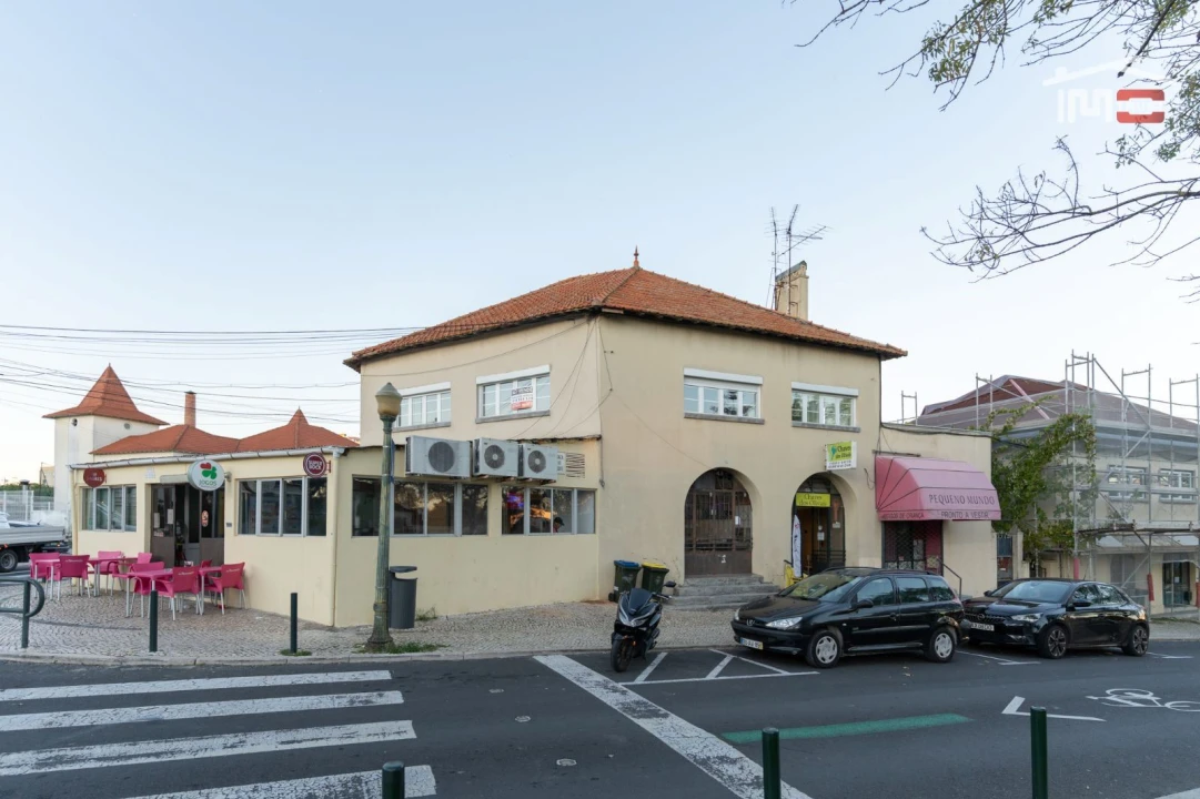 Apartamento T4 para Venda em Olivais Foto 30