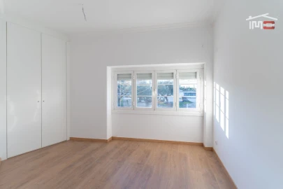 Apartamento T4 para Venda em Olivais