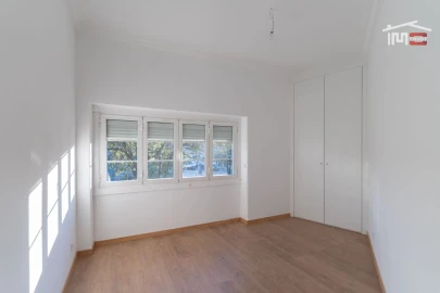 Apartamento T4 para Venda em Olivais