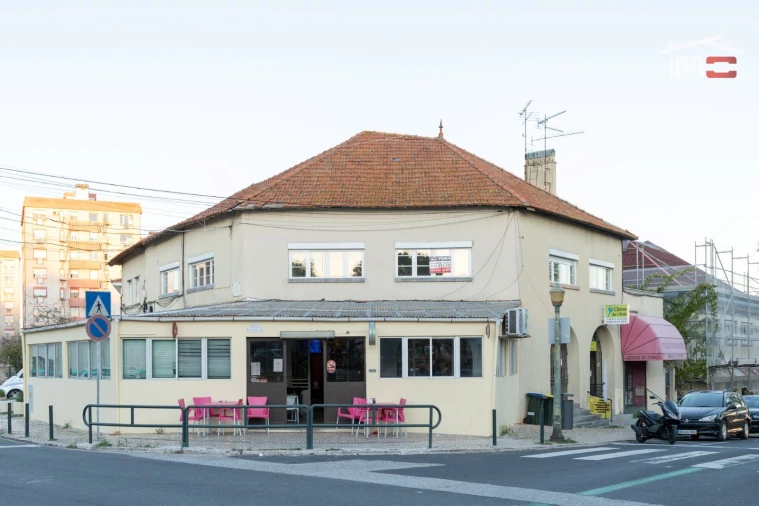 Apartamento T4 para Venda em Olivais Foto 3