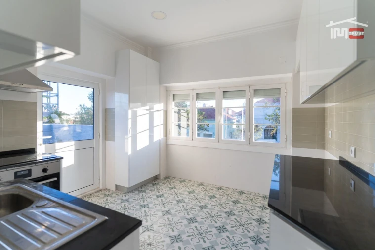 Apartamento T4 para Venda em Olivais Foto 17