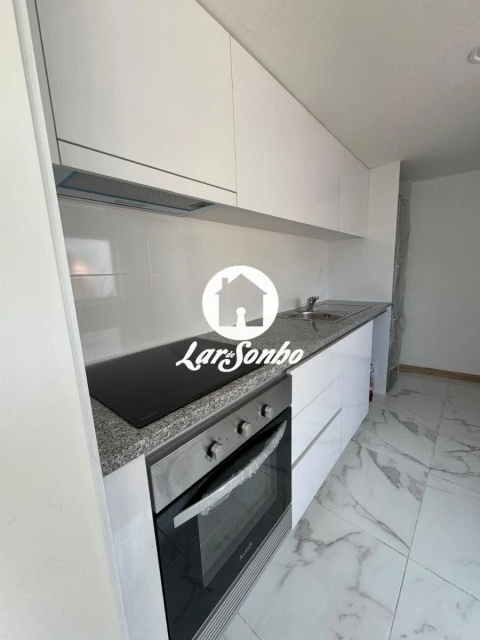 Moradia T2 para Venda em Gondomar (São Cosme), Valbom e Jovim