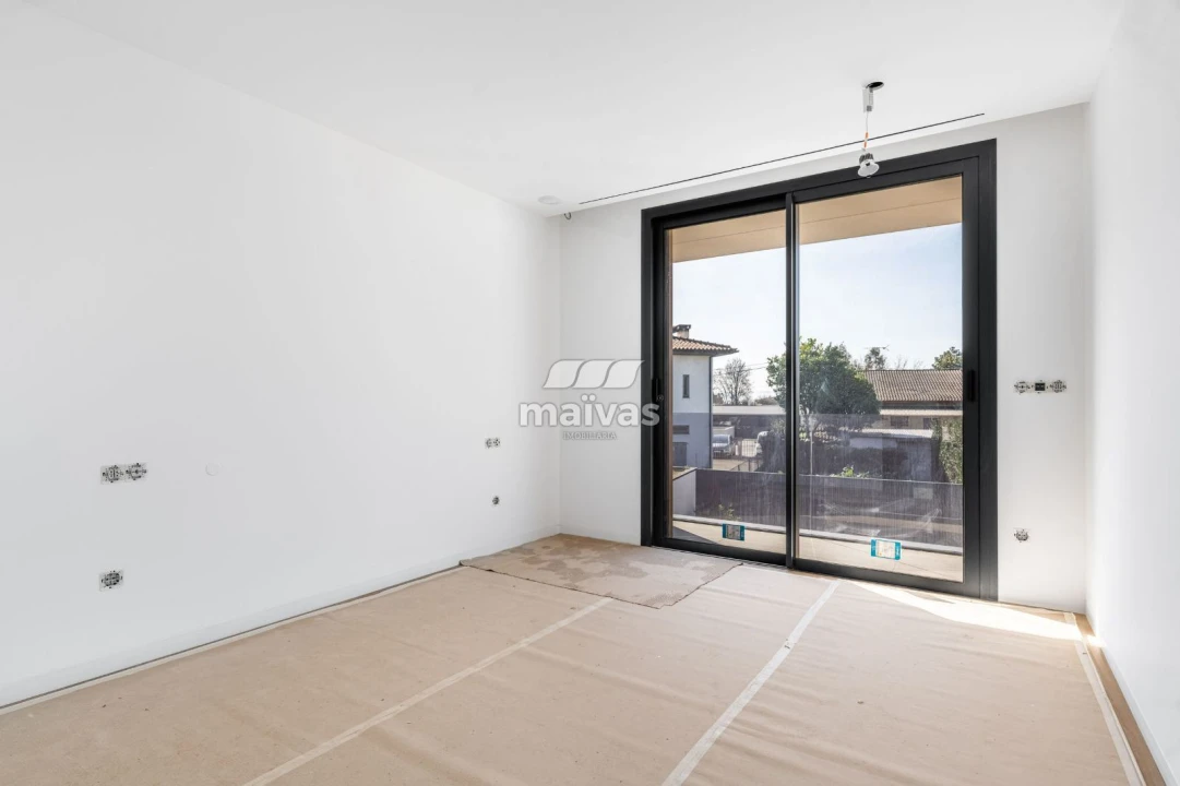 Moradia T4 para Venda em Turiz Foto 21