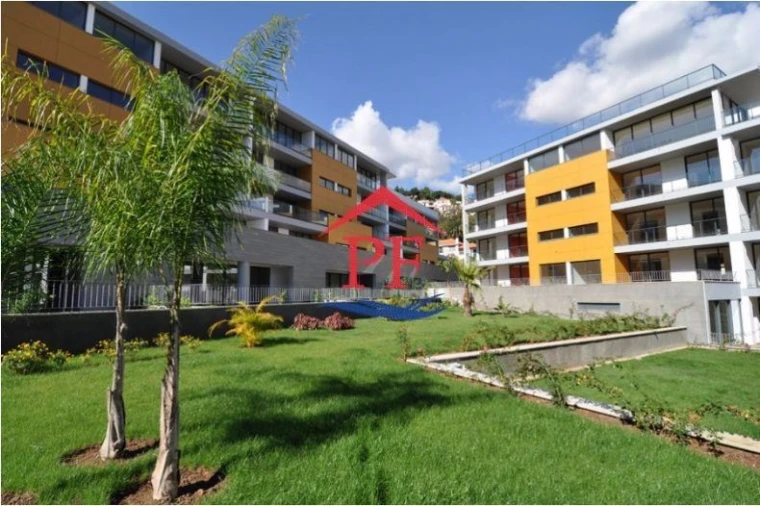 Apartamento T4 para Venda em Funchal (São Pedro) Foto 8