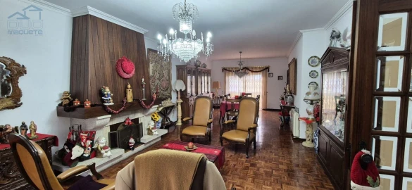 Moradia T4 para Venda em São Mamede de Infesta e Senhora da Hora