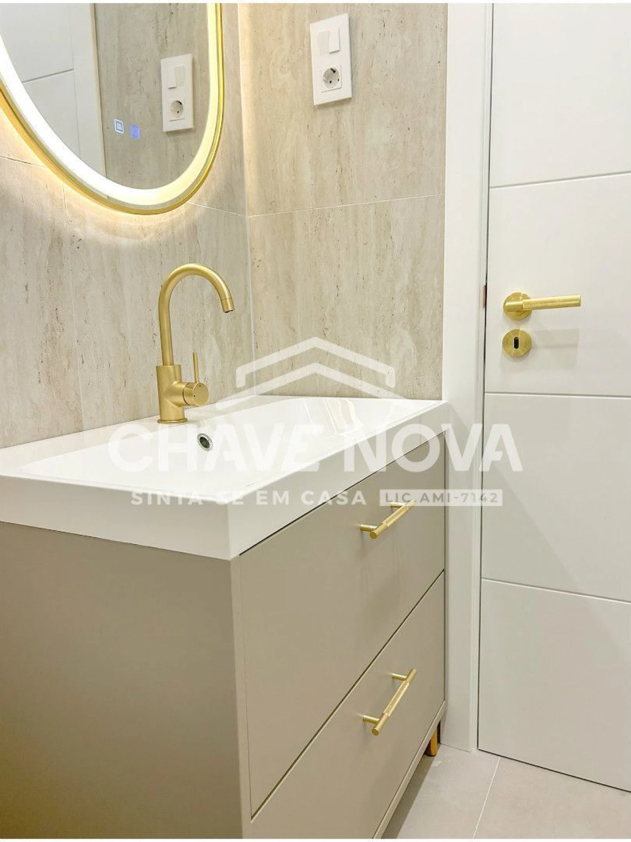 Apartamento T2 para Arrendamento em Santo António Foto 24