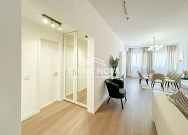 Apartamento T2 para Arrendamento em Santo António