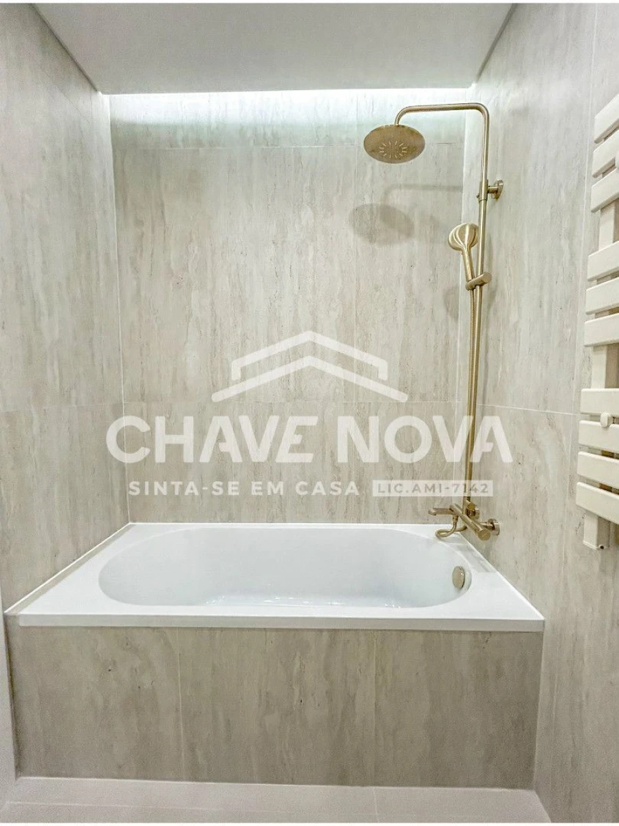 Apartamento T2 para Arrendamento em Santo António Foto 23