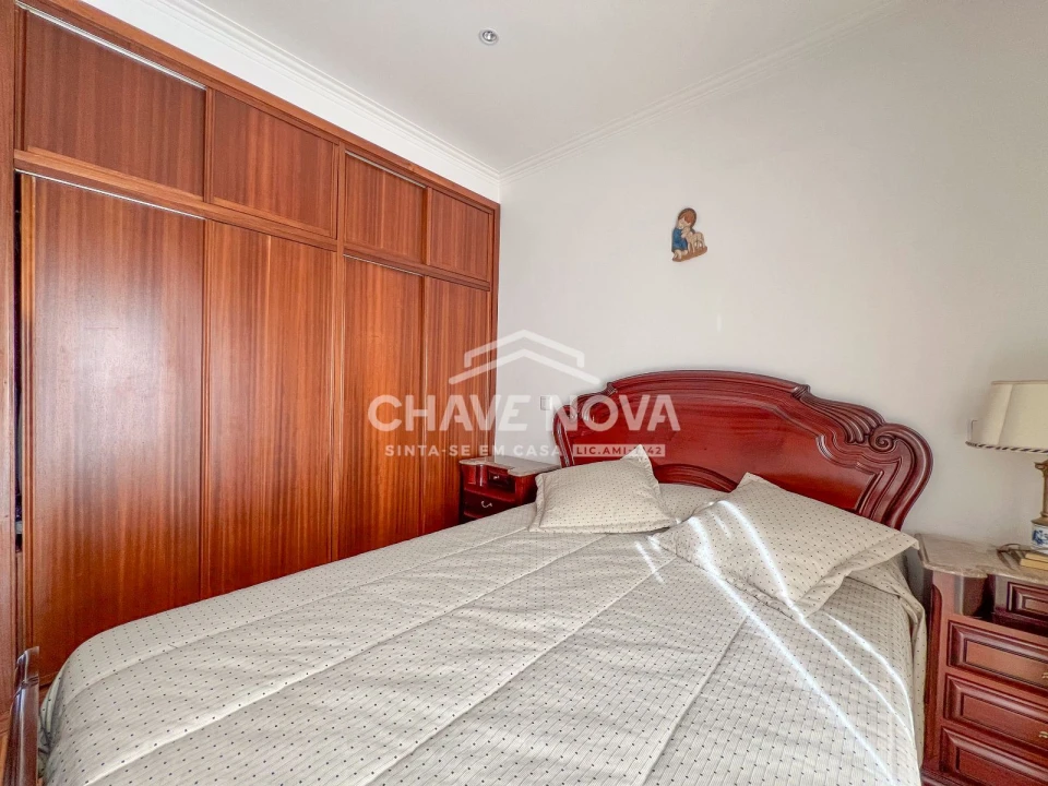 Moradia T4 para Venda em Arcozelo Foto 14