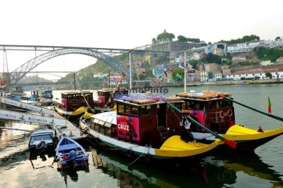 Terreno P/ Prédio para Venda em Arcozelo