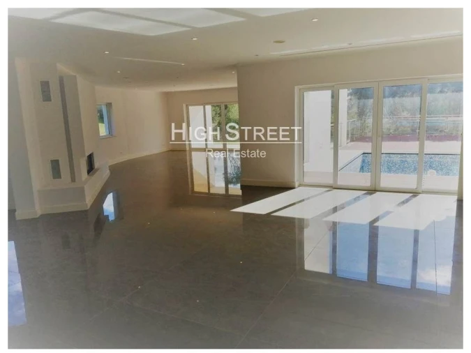 Moradia T4 para Venda em Agualva e Mira-Sintra Foto 4