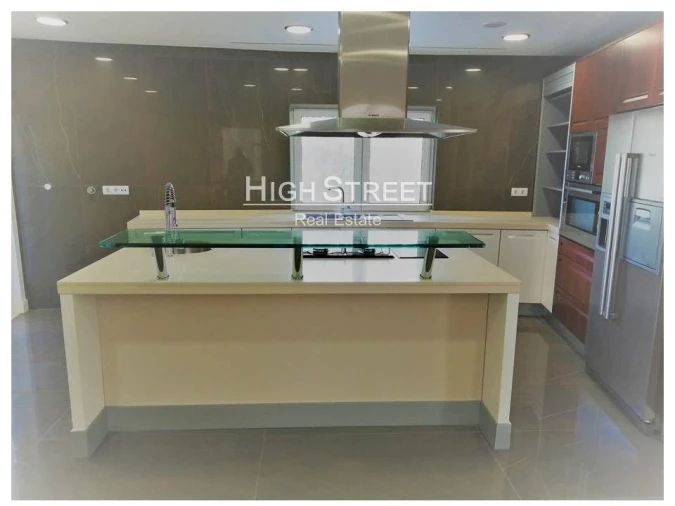 Moradia T4 para Venda em Agualva e Mira-Sintra Foto 10