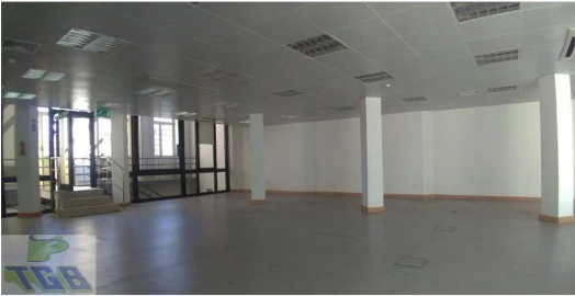 Prédio para Venda em Nossa Senhora da Conceição, São Pedro e São Dinis