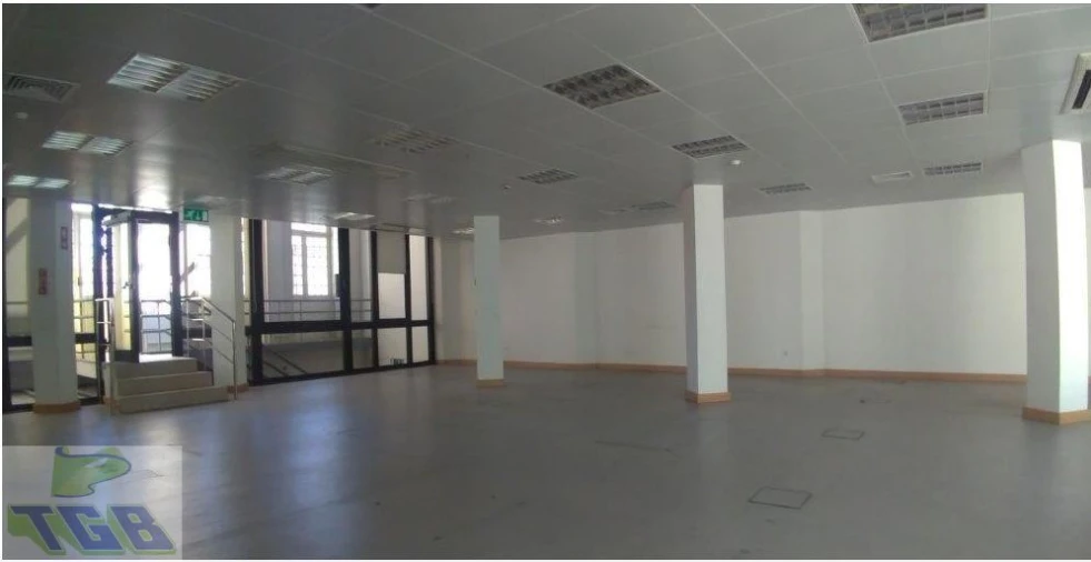 Prédio para Venda em Nossa Senhora da Conceição, São Pedro e São Dinis Foto 2