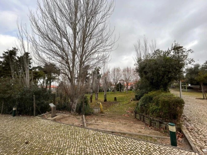 Prédio para Venda em Palmela Foto 8