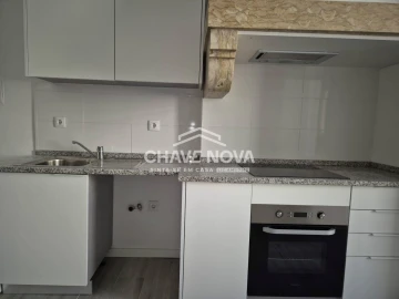 Apartamento T3 para Arrendamento em Avenidas Novas