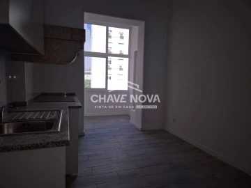 Apartamento T3 para Arrendamento em Avenidas Novas