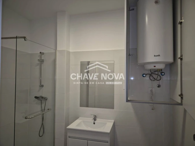 Apartamento T3 para Arrendamento em Avenidas Novas Foto 17