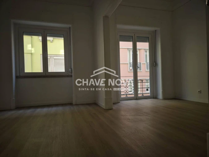 Apartamento T3 para Arrendamento em Avenidas Novas Foto 19