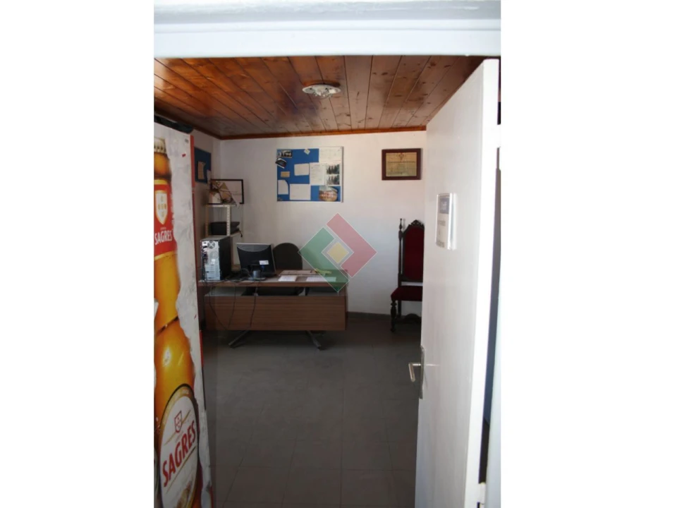 Prédio para Venda em Camarate, Unhos e Apelação Foto 21