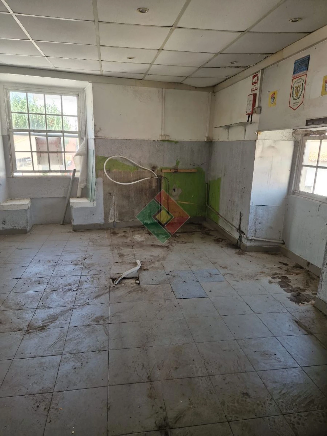 Prédio para Venda em Camarate, Unhos e Apelação Foto 18